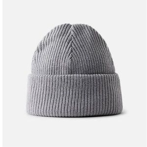 Aritzia sunday best icicle beanie